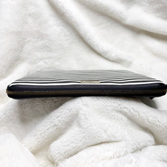 KATE SPADE New York Black & White Stripe Padded iPad Tablet Zip Case - Picture 3 of 10